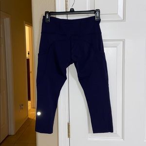 Lulu Lemon high rise cropped workout legging 21”